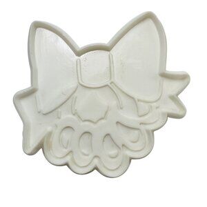 Cartoon Bow-Themed White Plastic Cookie Cutter Five Rings Holiday Christmas Song